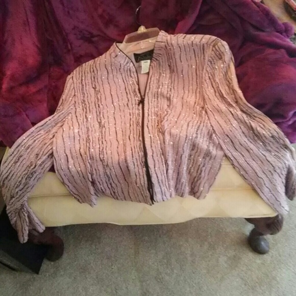 Top - Picture 4 of 4